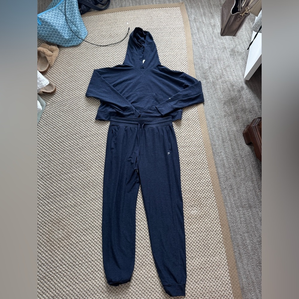 Fabletics Cloud Jersey Navy Heather matching set